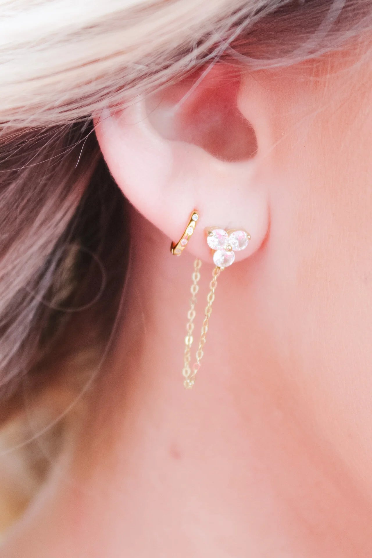 ST - Tiny Sparkle Hoops