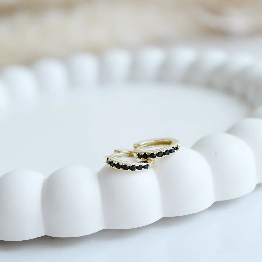 ST - Midnight Huggies