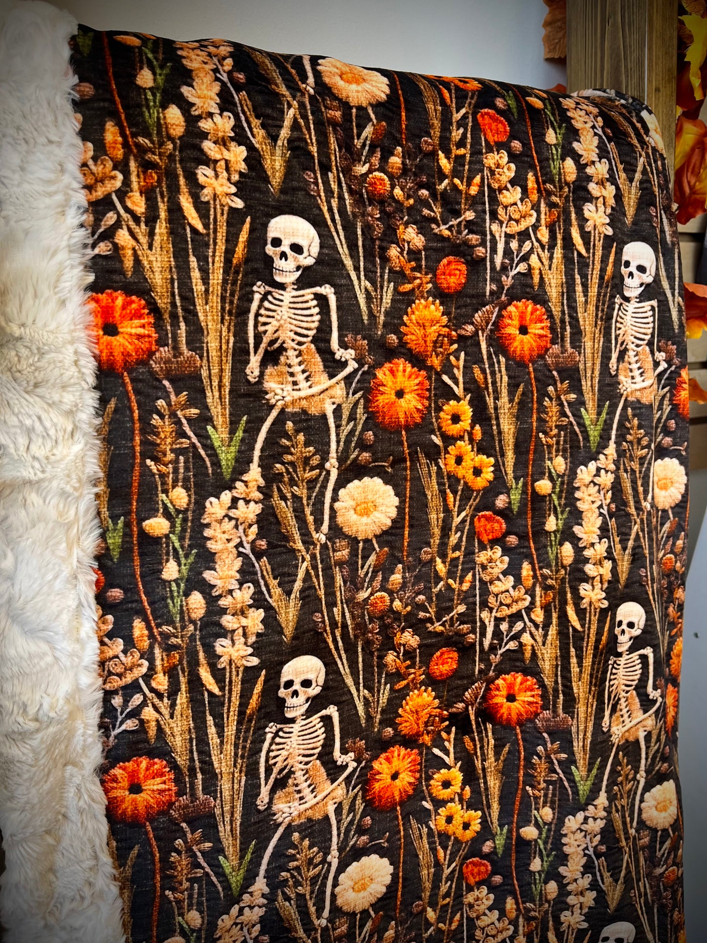OAC - Minky Throw Blanket - Skeletons