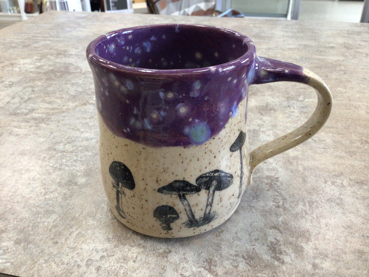 WWD - Pottery Mug Mushrooms