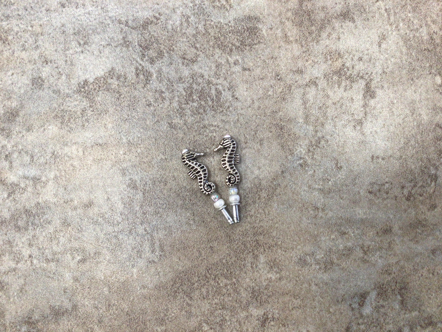 PEG-01 Seahorse Crib Pegs