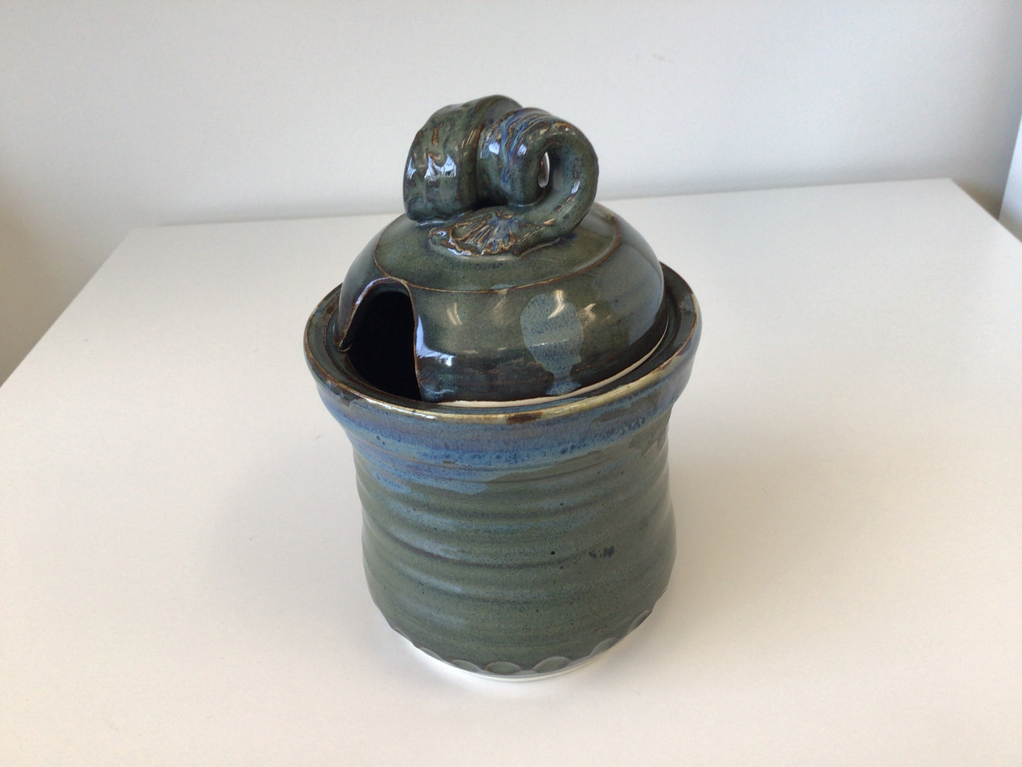 EPP-9908 Large Covered Honey/Sugar Canister