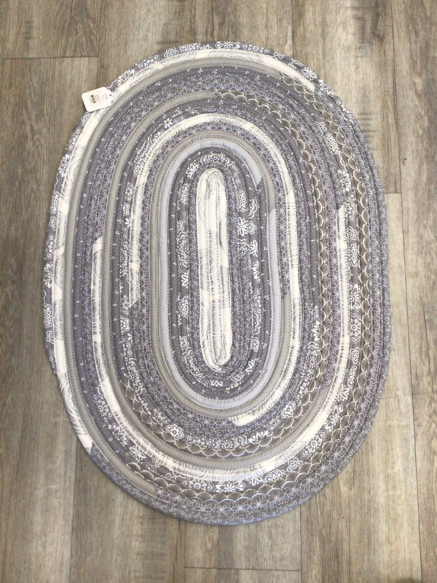 HSD0272S Grey/Silver Jelly Roll Rug