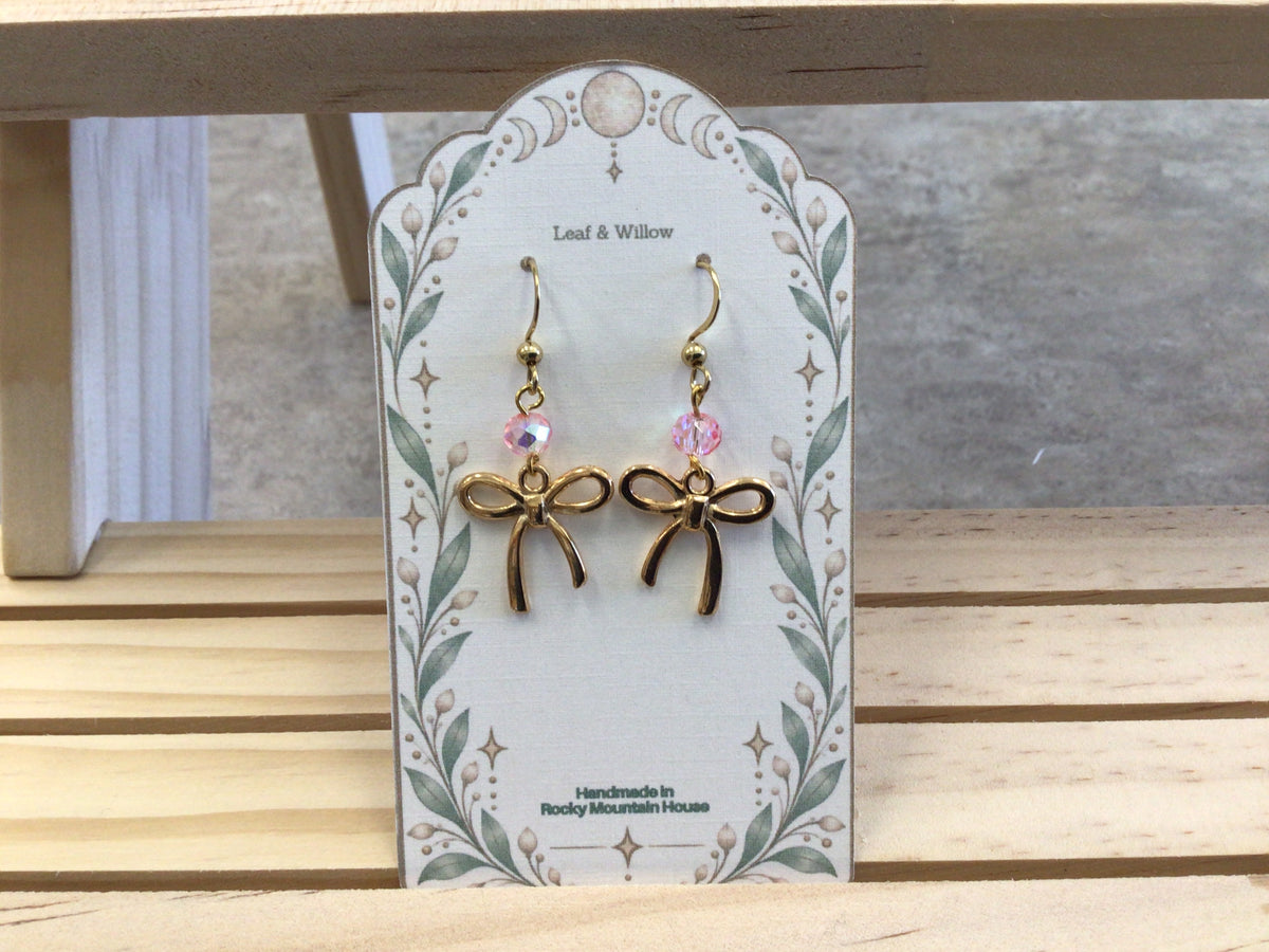 LAW-05 Earrings, gold bow/pink bead