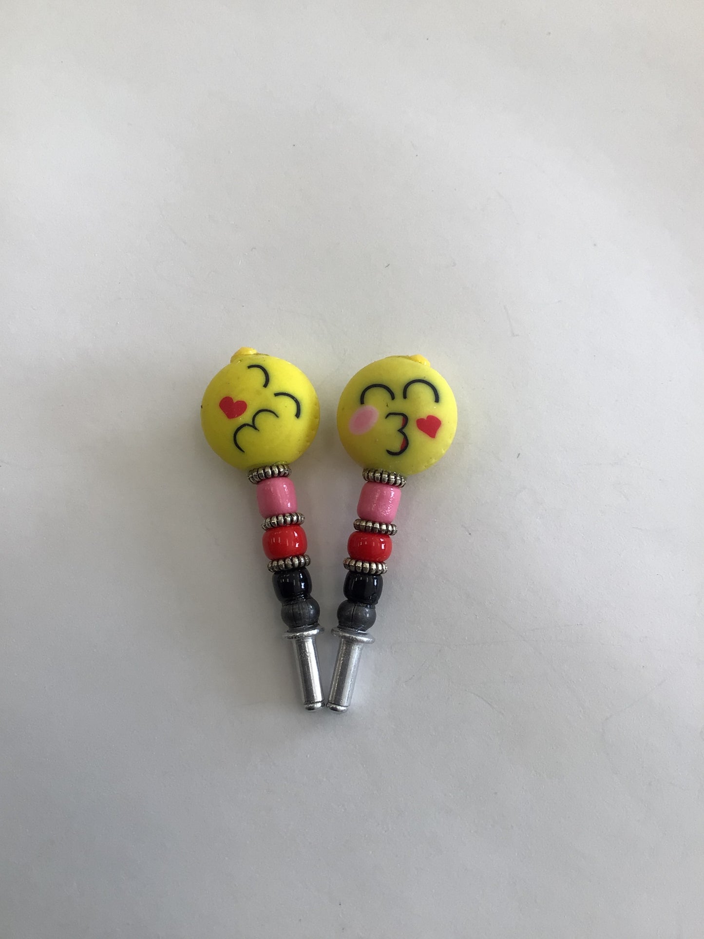 PEG - Kissing Smiley Face