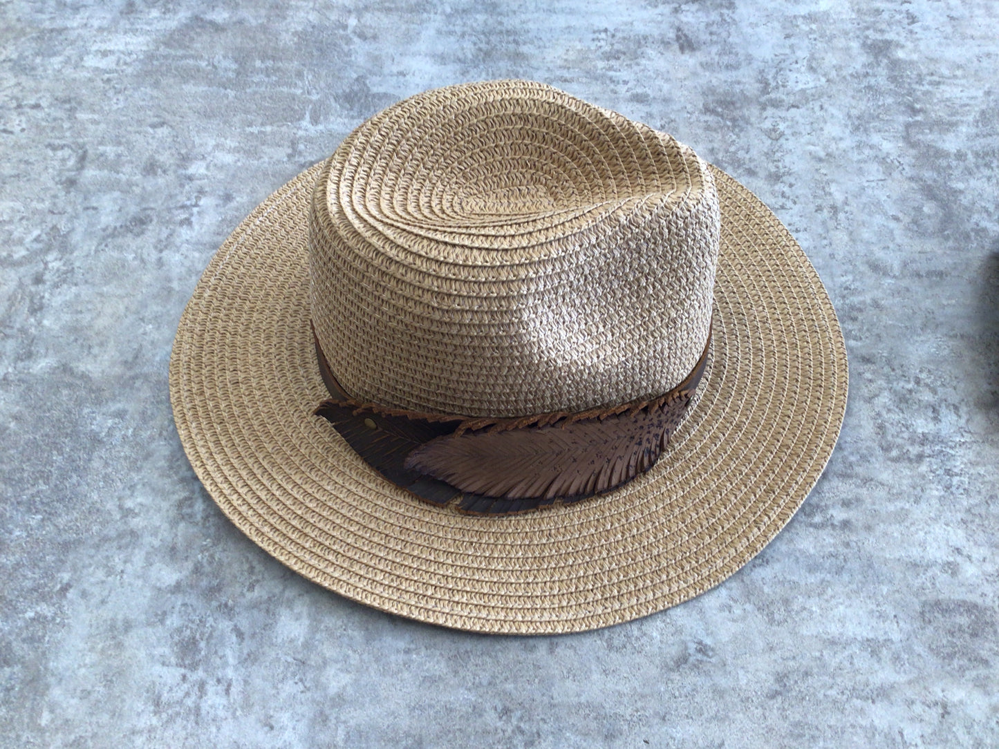 LAS - 24 Feather Sun hat