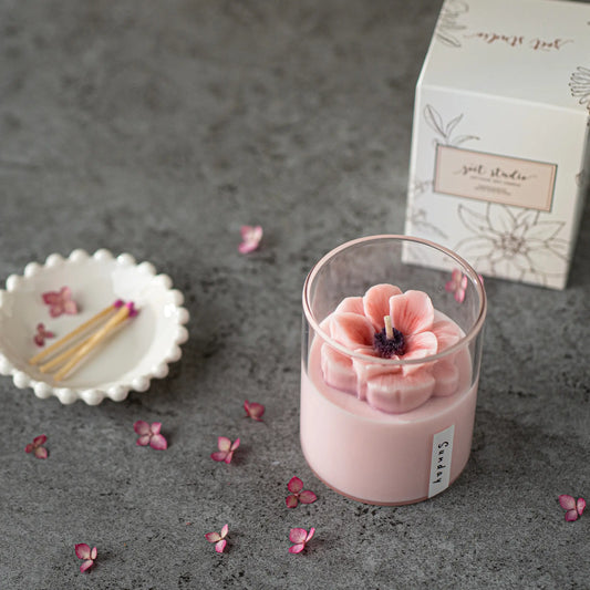 ZOE - Anemone Floral Soy Candle - 8oz Sunday