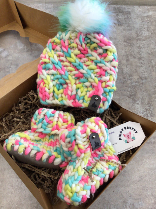 PKY16 - Lux Hat & Bootie Gift Set 0-6m