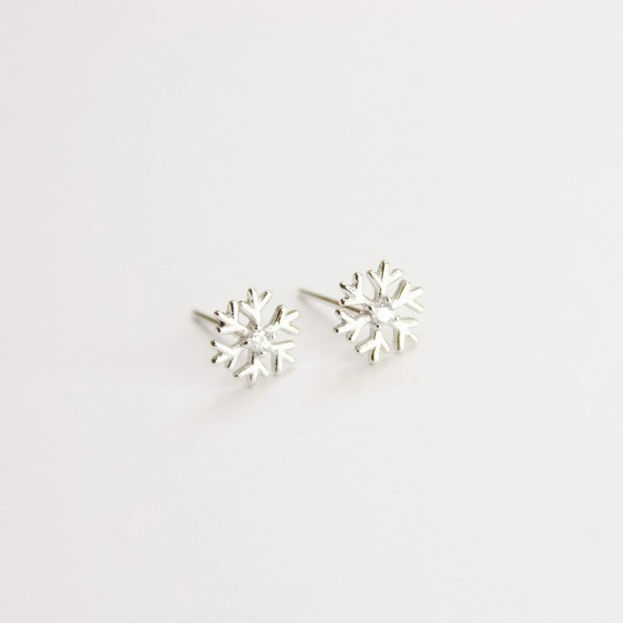 ST - Wonderland Earrings