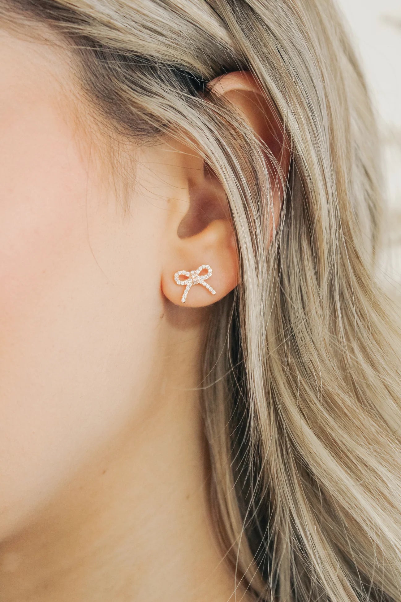 ST - Heather Bow Earrings