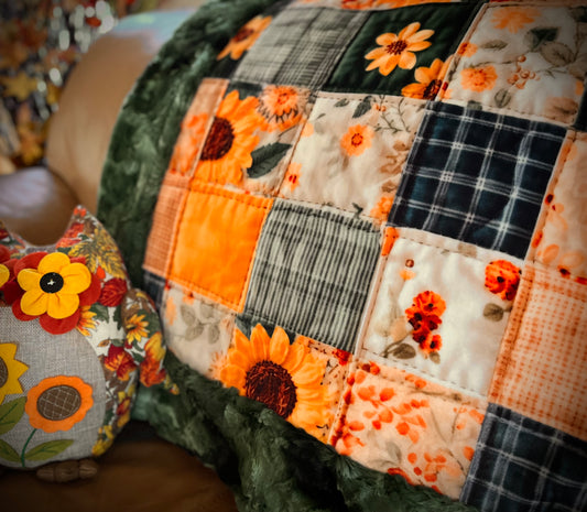 OAC - Minky Throw Blanket Patched Sunflowers