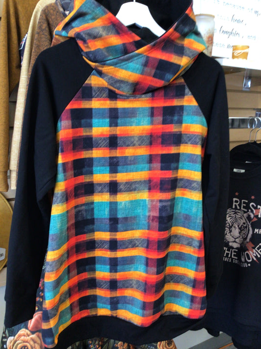 OAC Women’s Plaid-Orange/Green/Blk Hoodie - Size XL