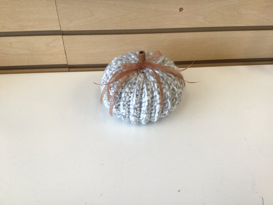 LM - Crotchet Pumpkin