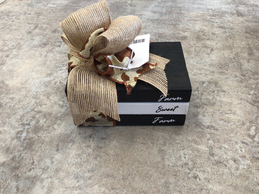 MKD - Farm Sweet Farm Bookstack Mini