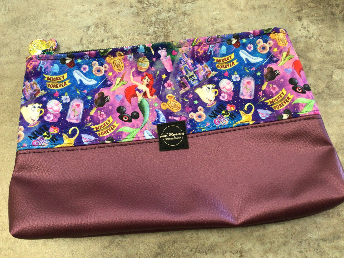 SWE-61 Disney Large Pouch