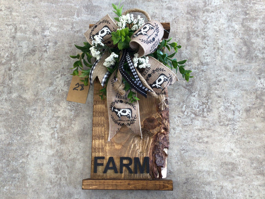 MKD - Farm Sign Decor