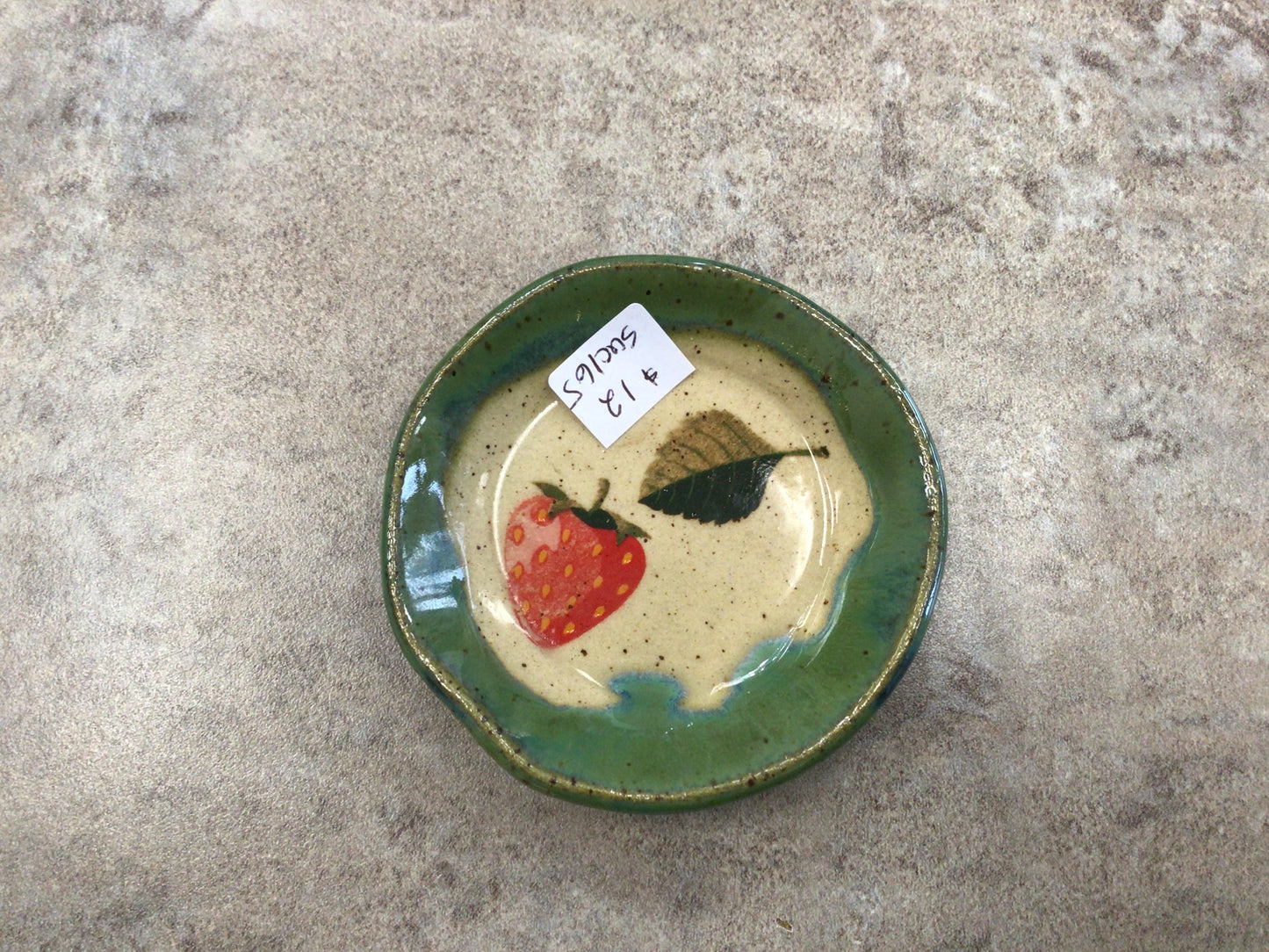 SAC165- Strawberry Trinket Dish