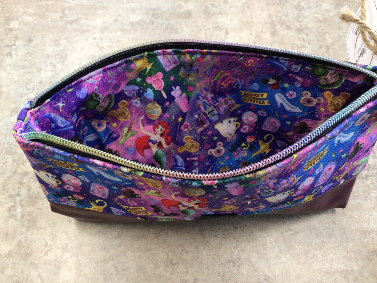 SWE-61 Disney Large Pouch