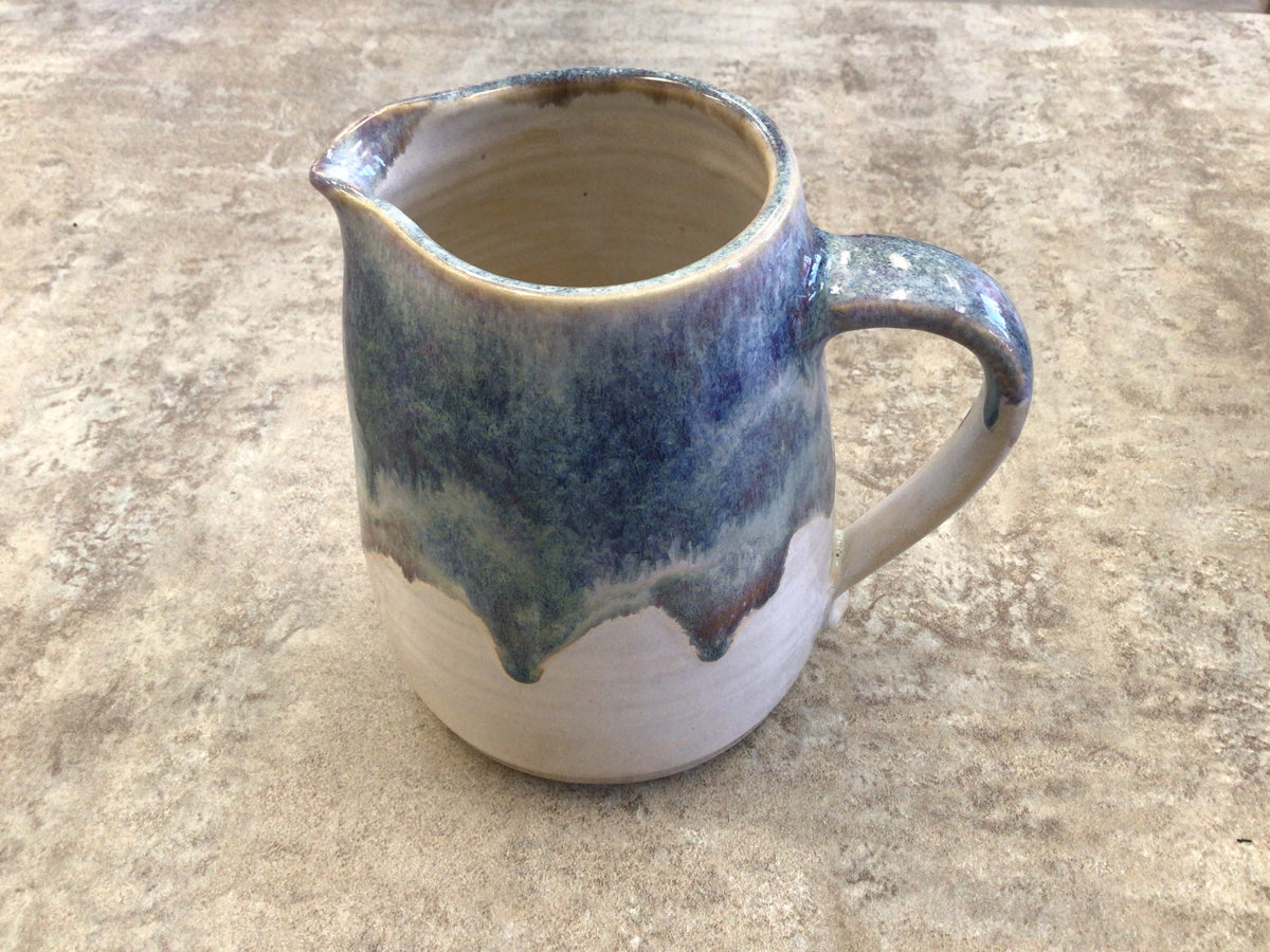 WWP - Jug Blue/Beige