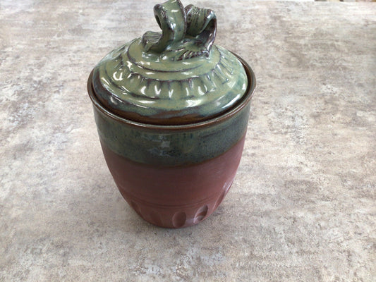EPP - 10312 Small Pottery Jar