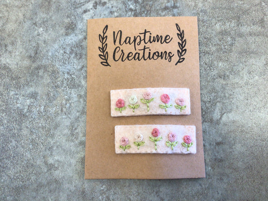 NTC - 02 Felt Embroidered Hair Clips (Light Pink)