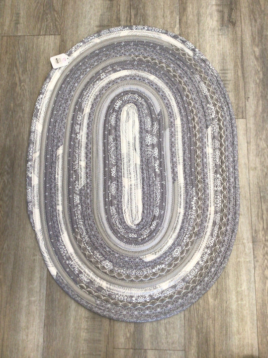 HSD0272S Grey/Silver Jelly Roll Rug