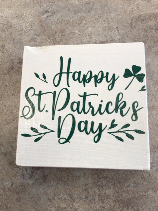 TCK - Happy St. Patrick’s Day 3 1/4” sign