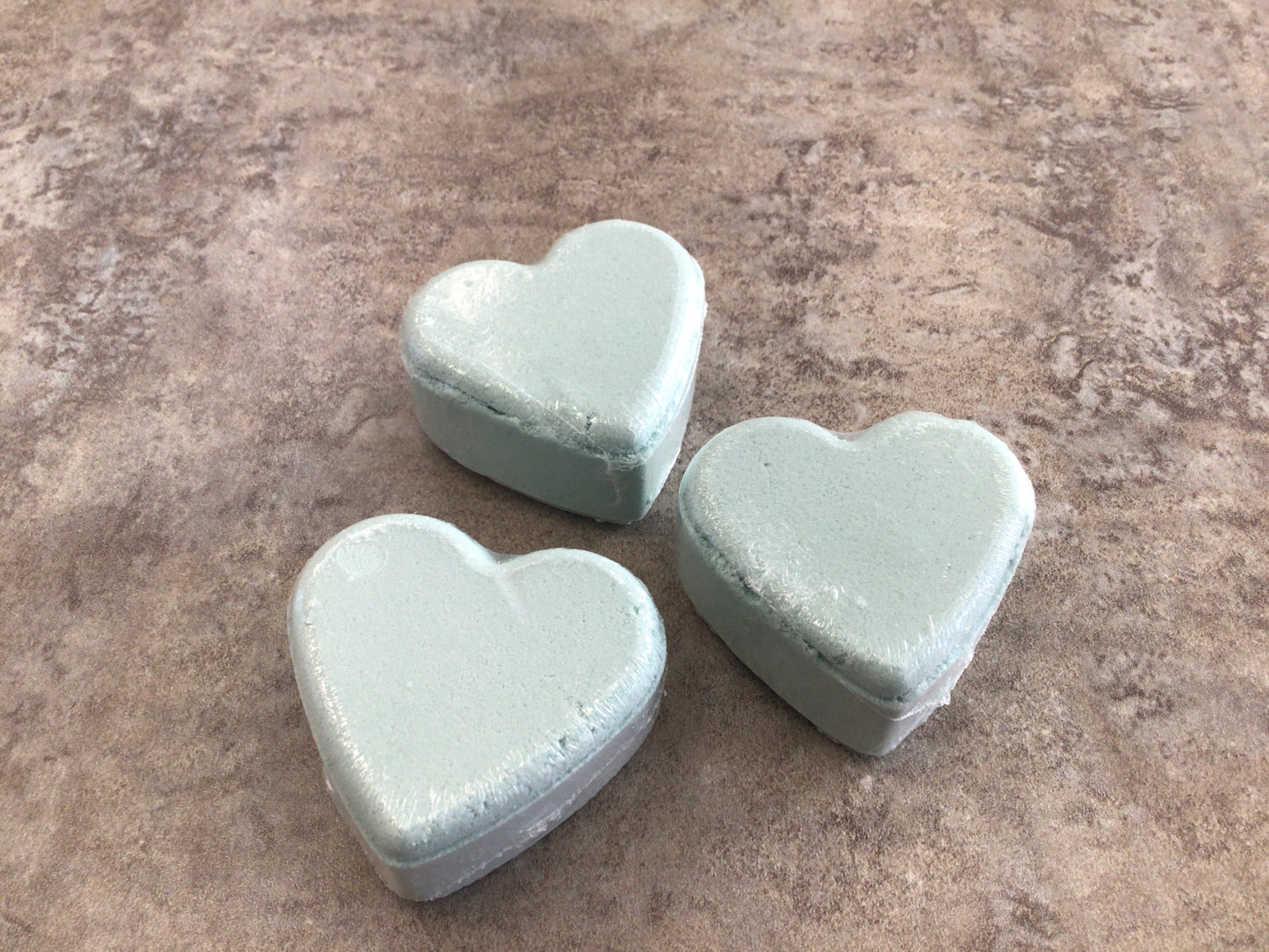 FW Heart Bath Bomb - Alluring Jasmine