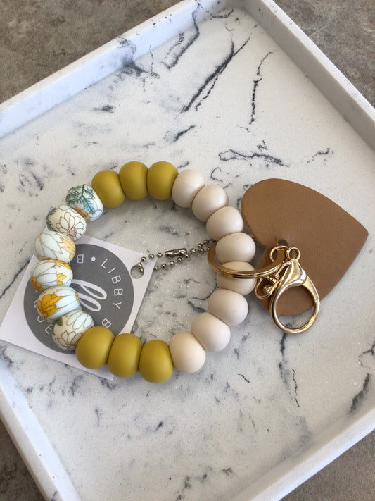 LBB-22 - Wristlet, Flowers/Mustard/Cream, Regular Size