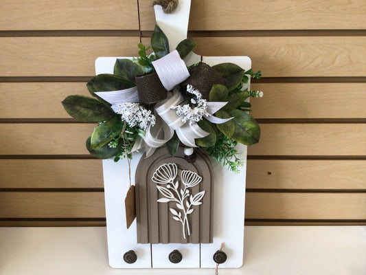 MKD - Wall Hanger Flower White
