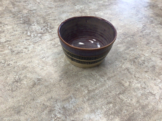 SAC162- Purple/Black Dish