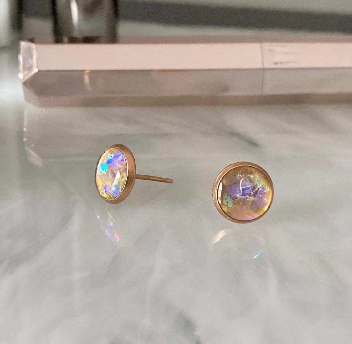 DBN-01 Iridescent Stud Earrings/Rose Gold