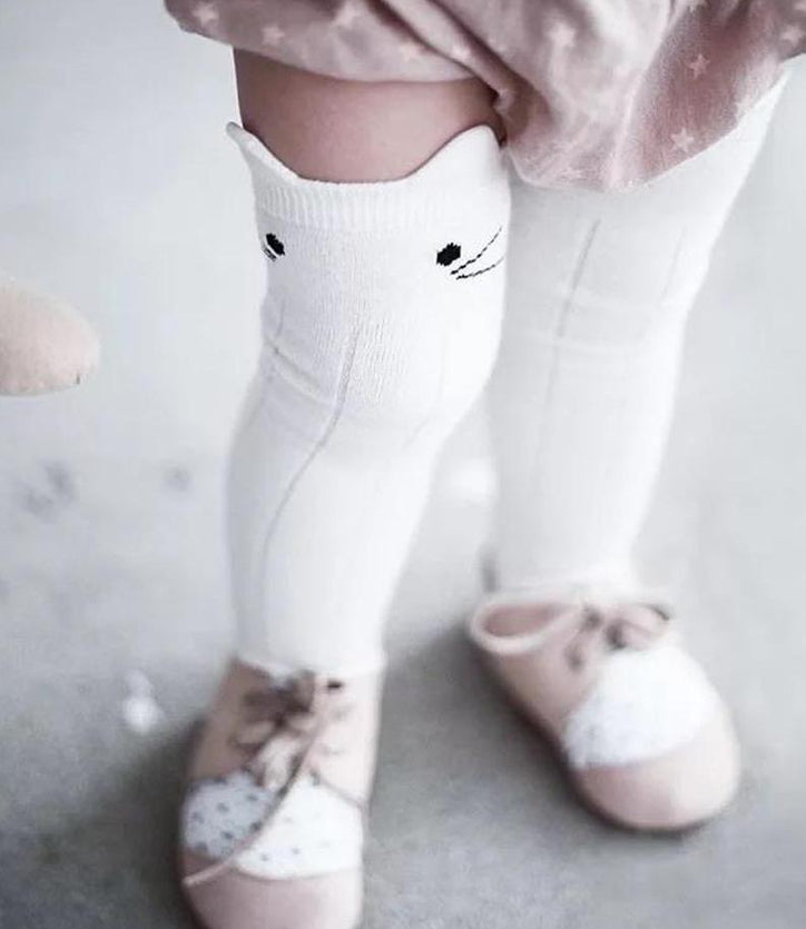PAM-15 White Kitty Knee High Socks