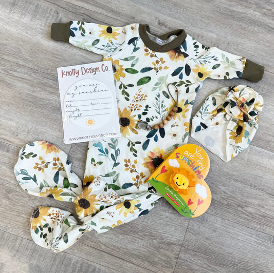 GB-02 Newborn Sunflower Knotted Gown Gift Box Set
